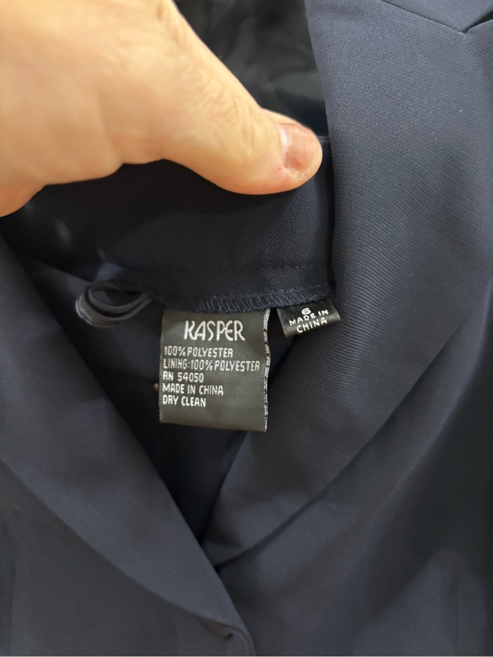 Kasper Navy Two-Piece Women's Business Suit - Picture 3 of 4